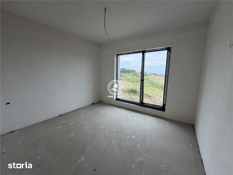 Casă cu 4 camere cu Teren 400 Mp în Bârnova