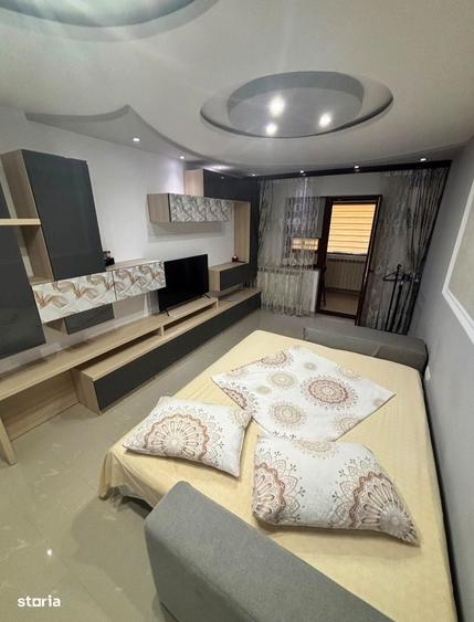 Apartament cu 2 camere decomandat în Faleza Nord