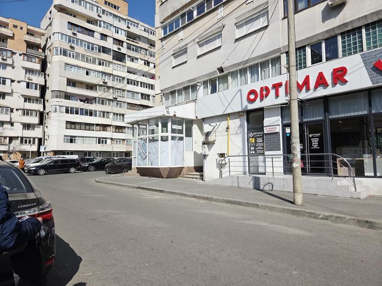 Spațiu comercial, de 36 mp, în Micro 18