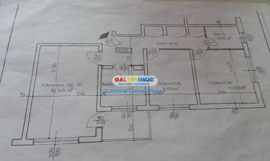 Apartament cu 3 camere decomandat, mobilat în Sălăjan