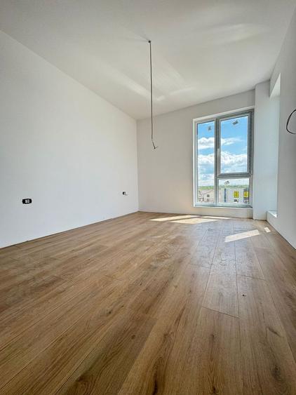 Apartament cu 2 camere semidecomandat în Moșnița Nouă