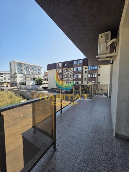 Apartament cu 4 camere semidecomandat în Berceni