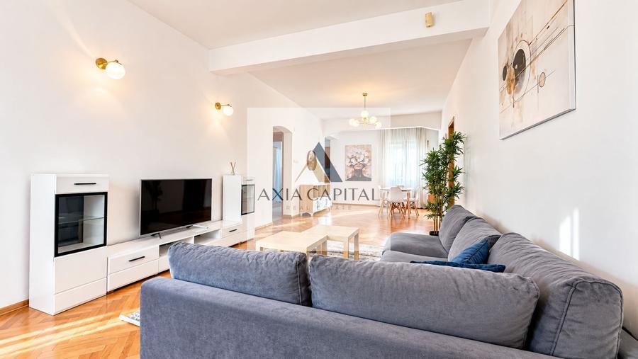 Apartament cu 3 camere decomandat, mobilat în Magheru