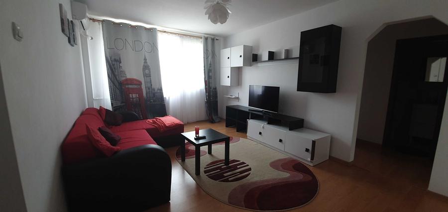 Apartament cu 3 camere semidecomandat în Valea Ialomiței