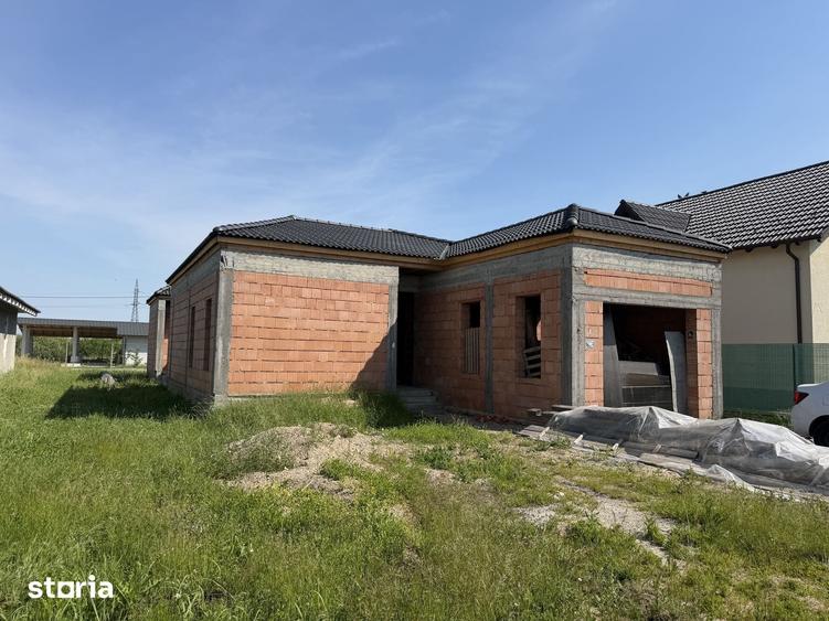 Casă cu 3 camere cu Teren 700 Mp în Lazuri