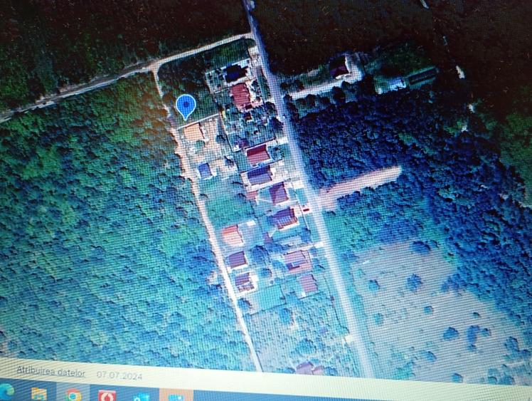 Teren Construcții intravilan de 572 mp, în Periferie