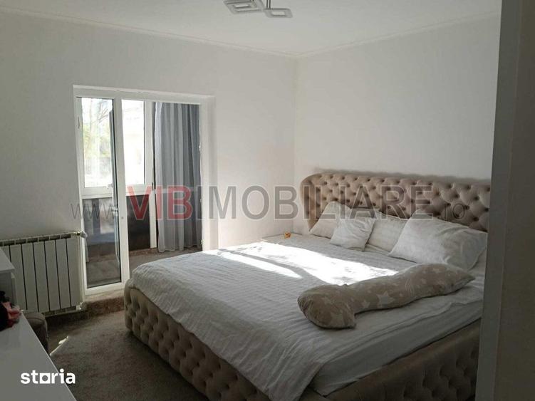 Apartament cu 4 camere semidecomandat, mobilat în Lipovei