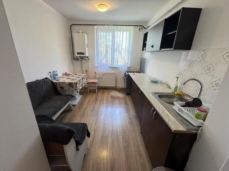 50.000 euro, APARTAMENT 2 camere semidecomandat, Micro 19 - 2