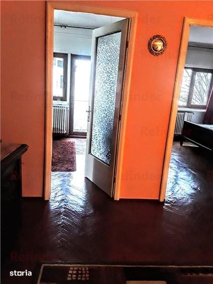 Apartament cu 4 camere decomandat, mobilat în Iancului