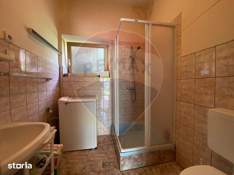 Casă cu 4 camere cu Teren 2174 Mp în Motiș