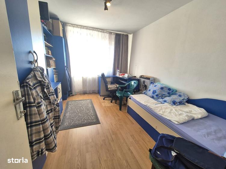 Apartament cu 3 camere decomandat, mobilat în Astra