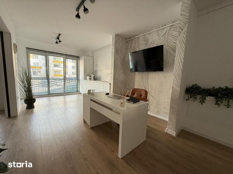 Spațiu comercial, de 45 mp, în Tractorul