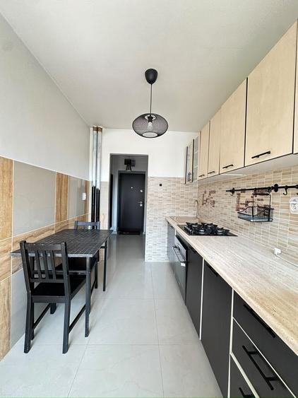 Apartament cu 2 camere semidecomandat, mobilat în Ștefan cel Mare