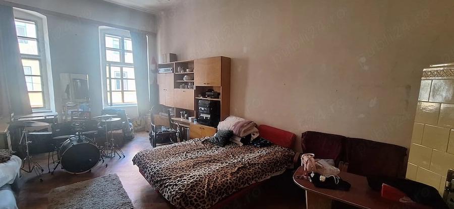 Apartament cu 2 camere semidecomandat în Central