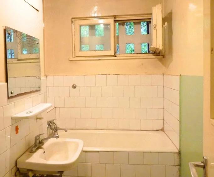 Apartament cu 3 camere decomandat în Astra