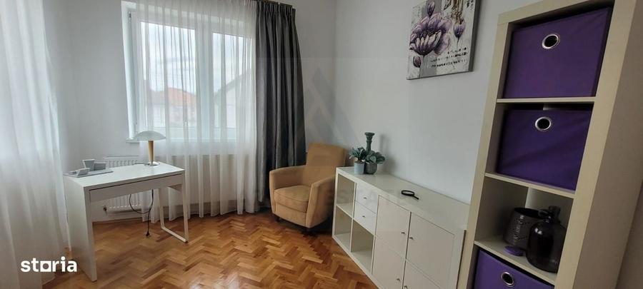 Casă cu 4 camere în Sub Arini