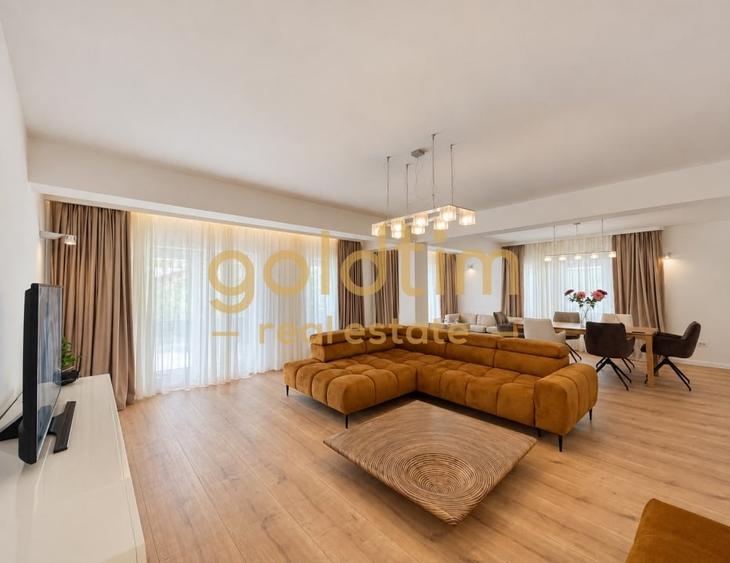Duplex cu 5 camere cu Canalizare în Iancu Nicolae