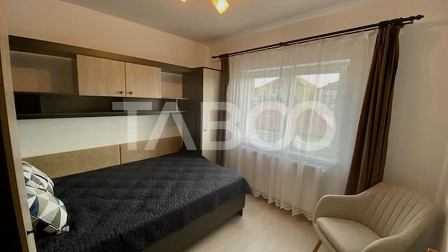 Apartament cu 3 camere decomandat, mobilat în Vasile Aaron
