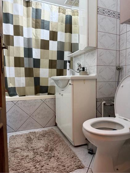 Apartament cu 3 camere decomandat în Aradul Nou