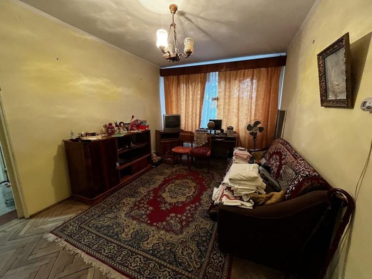 Apartament cu 2 camere semidecomandat în Hipodrom