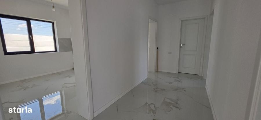 Casă cu 3 camere în Clinceni
