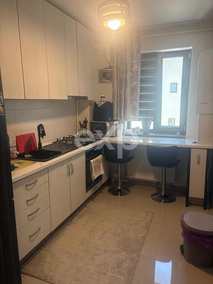 Apartament cu 3 camere decomandat, mobilat în Trivale