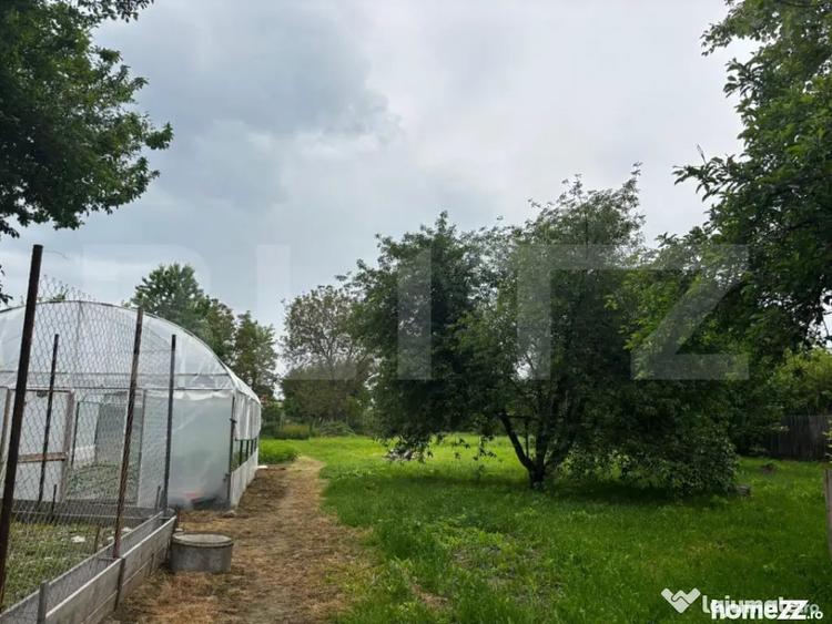 Casă cu 4 camere cu Teren 2700 Mp în Central