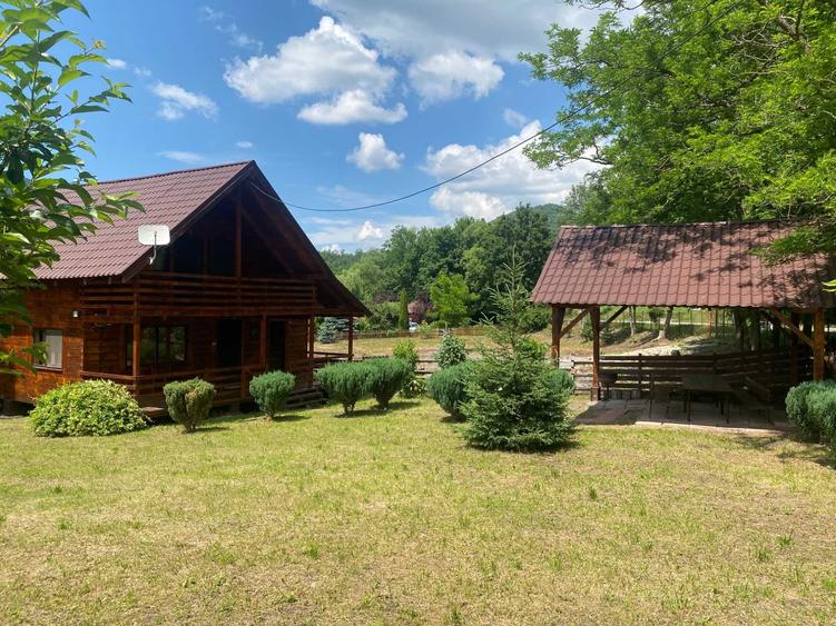 Casă cu 2 camere în Rimetea