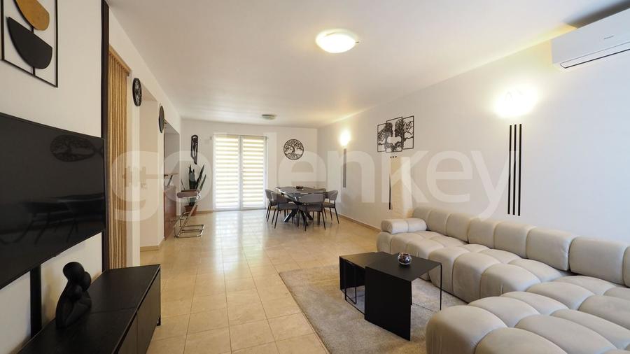 Duplex cu 5 camere cu Canalizare în Iancu Nicolae