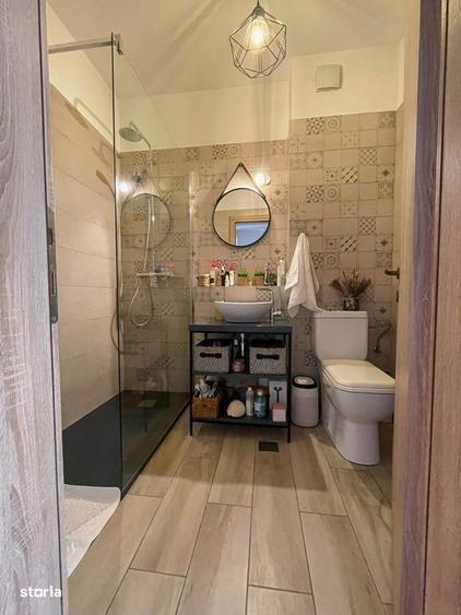 Apartament cu 2 camere decomandat în Runcu