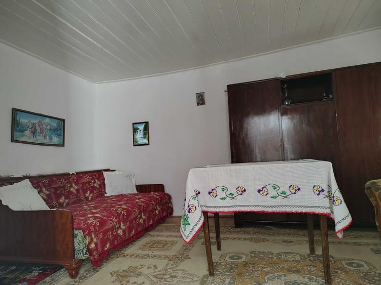 Casă cu 4 camere în Corod