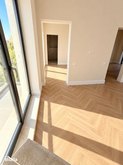 Casă cu 5 camere cu Teren 200 Mp în Central