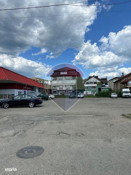 Spațiu comercial, de 1,100 mp, în Central