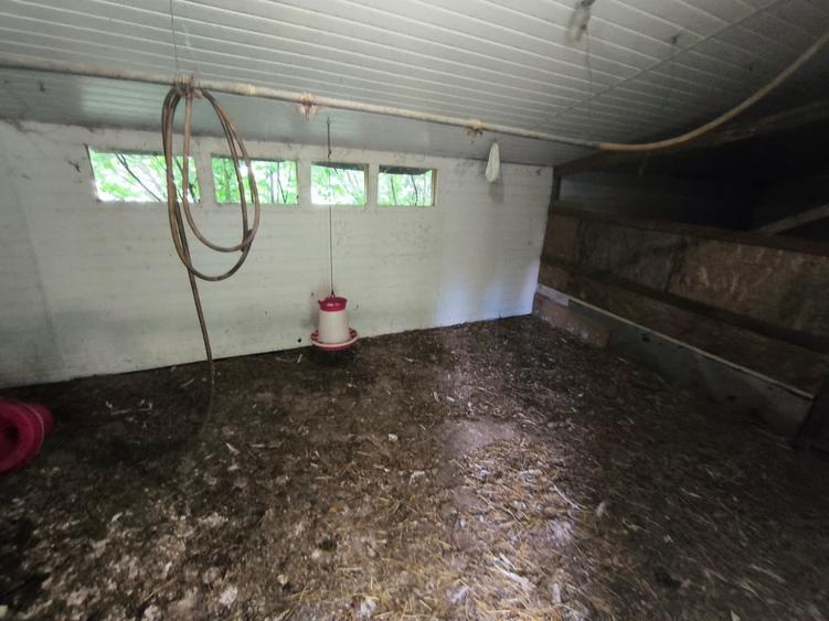 Casă individuală cu 2 camere cu Teren 7592 Mp în Dochia