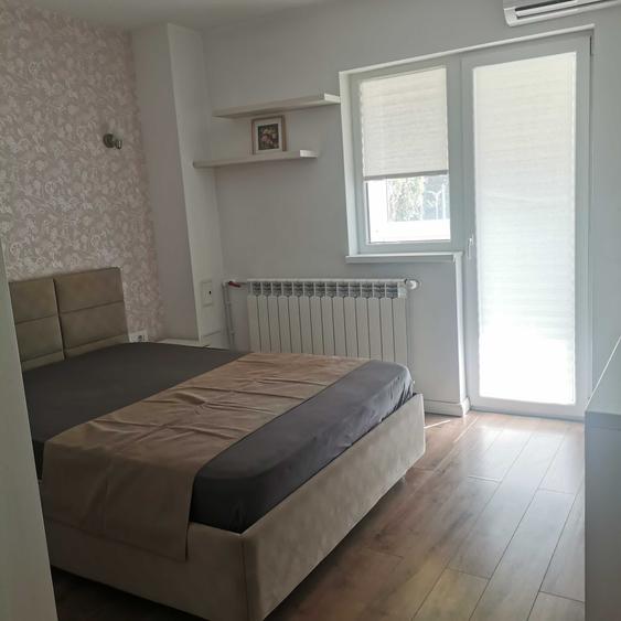 Apartament cu 3 camere decomandat în Politehnica