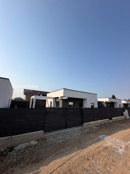 Casă individuală cu 3 camere cu Canalizare în Afumați