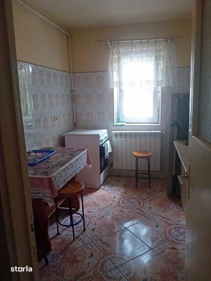 Inchiriez apartament 2 camere, confort 1 , micro 9 - 5