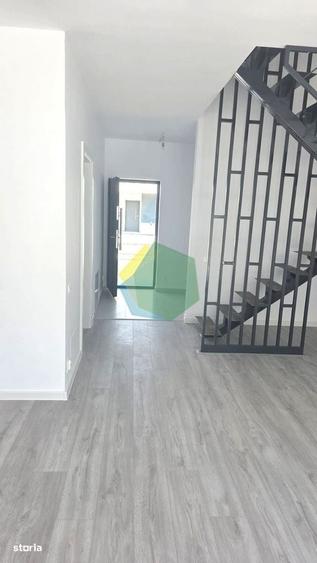 Casă cu 3 camere cu Teren 90 Mp în Central