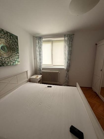 Apartament cu 3 camere decomandat, mobilat în Dristor