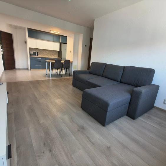 Apartament cu 3 camere semidecomandat în Iosefin