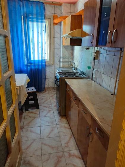 Apartament 3 camere semidecomandat - 2