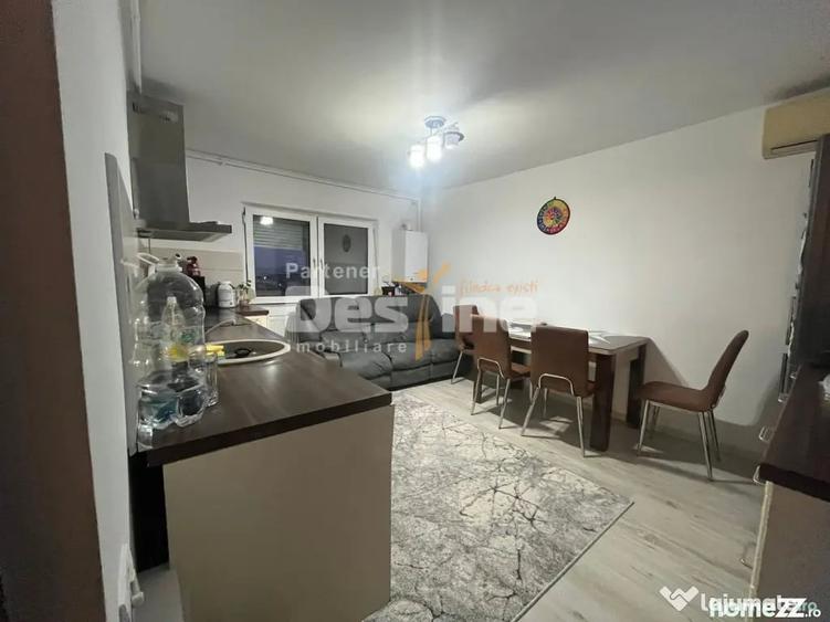 Apartament cu 3 camere decomandat în Inel I