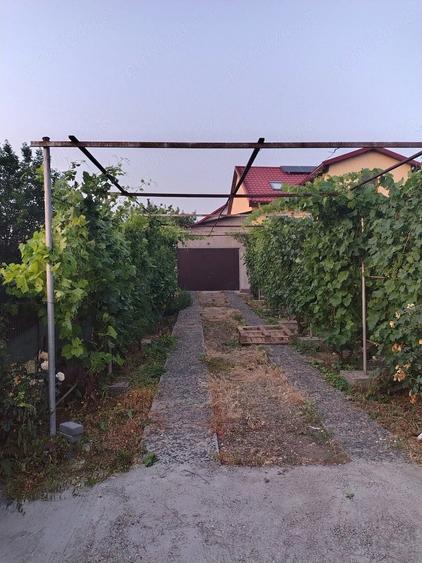 Casă cu Teren 700 Mp în Șendreni
