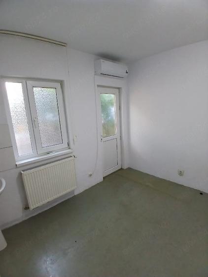 Spațiu comercial, de 40 mp, în Central