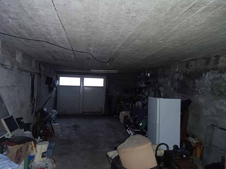 Casă cu 4 camere în Luncani