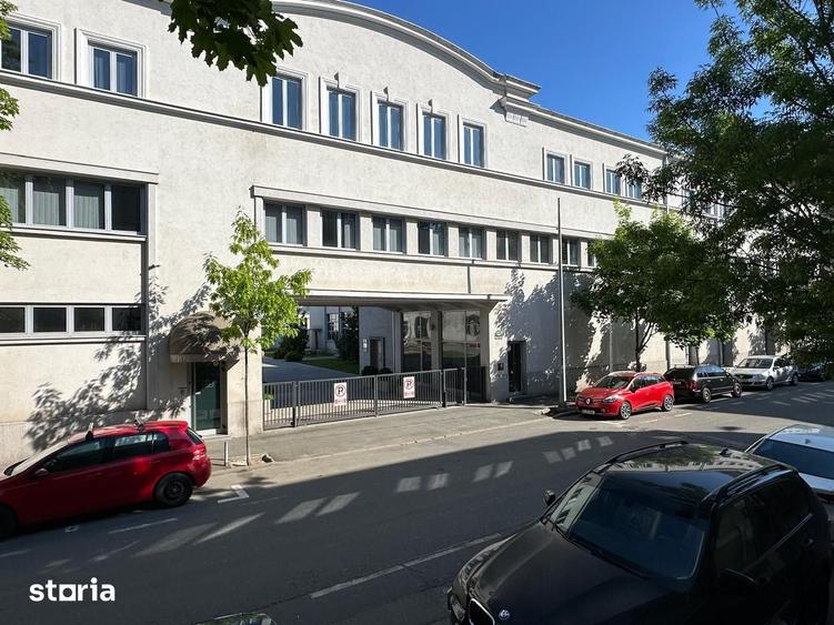 Spațiu comercial, de 415 mp, în Obor