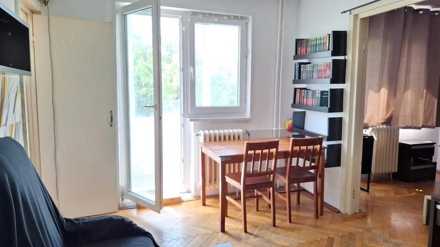 Apartament cu 2 camere nedecomandat în Central
