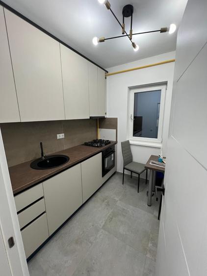 Apartament cu 2 camere decomandat în Exterior Vest
