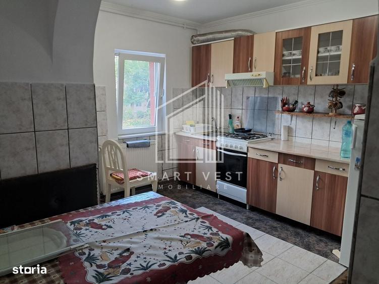 Apartament cu 2 camere semidecomandat în Micro 16