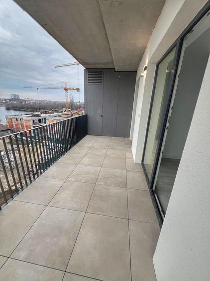 Apartament cu 3 camere decomandat în Doamna Ghica